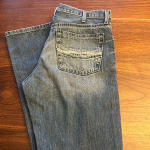 Men cinch Jean “Ian’s”